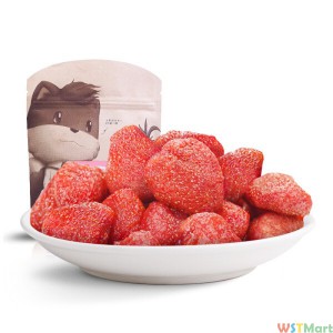 三只松鼠草莓干蜜饯果干果脯办公室休闲零食水果干106g/袋